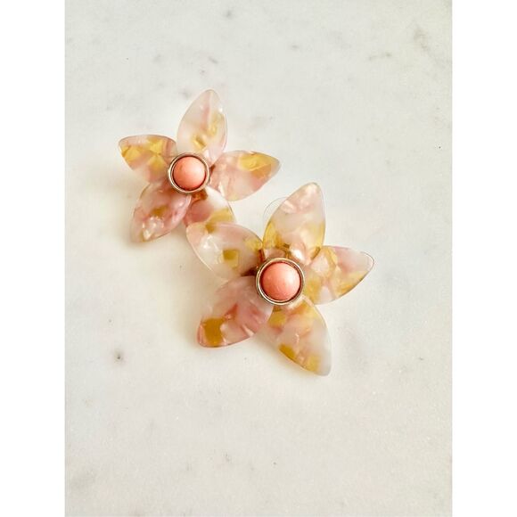 Baublebar resin pink and peach flower statement earrings - Picture 1 of 6